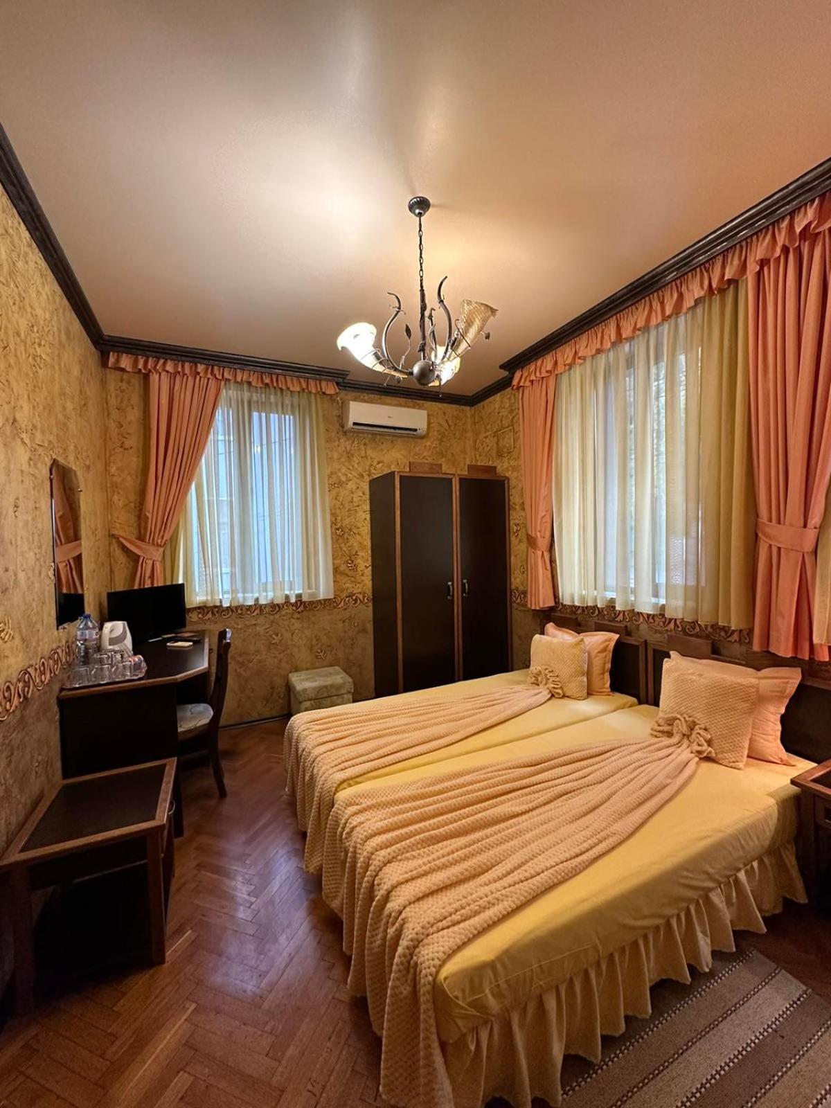 Guesthouse Petra Veliko Tarnovo Ngoại thất bức ảnh